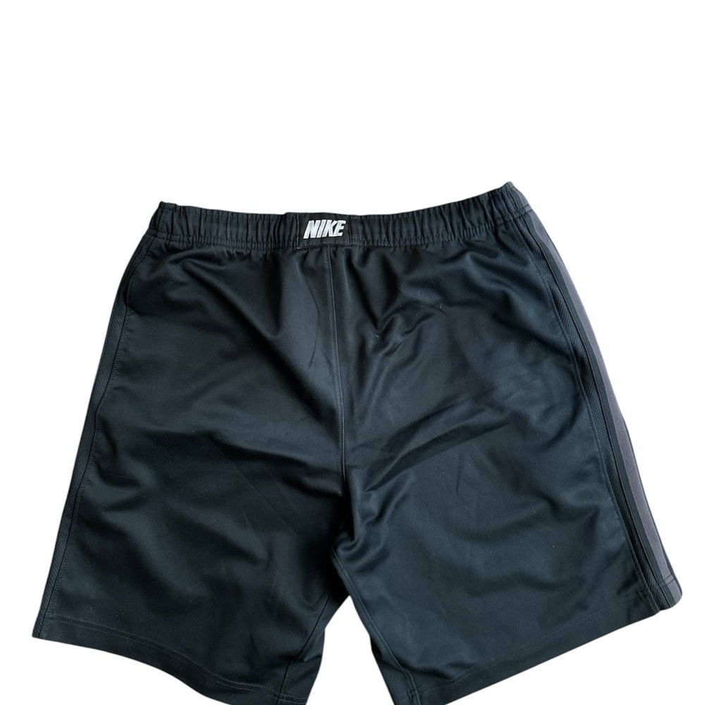 Nike Men's Black Athletic Swim Fit Small to Medium Shorts - Picture 2 of 5